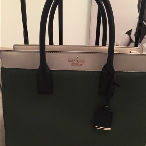 KATE SPADE PURSE - Picture 1 of 1